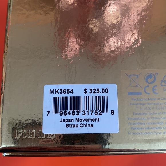 MK rose gold watch & bracelet gift set - Picture 2 of 3